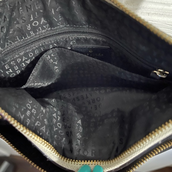 Pre-loved 💕 KATE SPADE LEATHER CROSSBODY - Picture 4 of 4